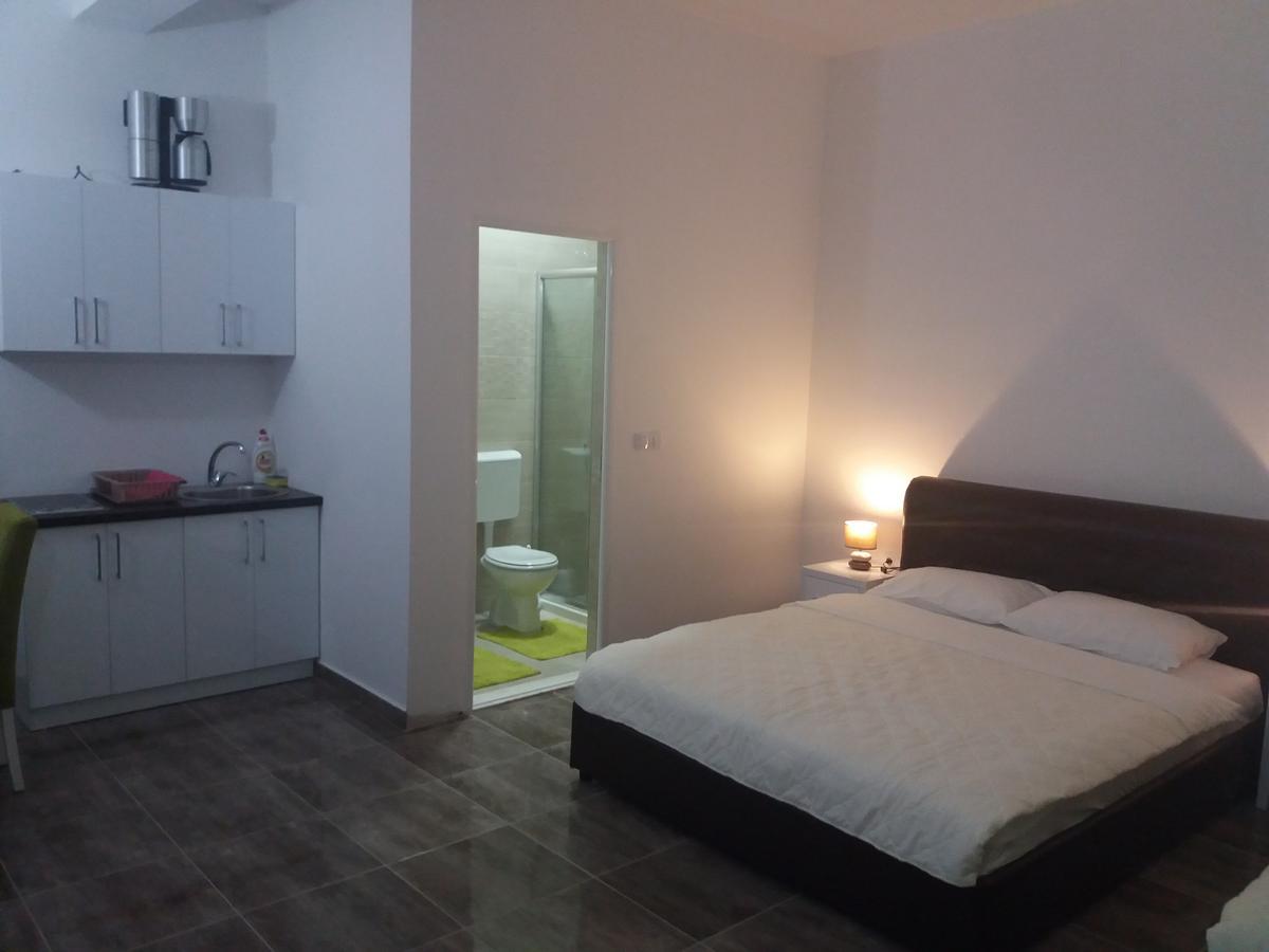 Zara Apartments Ulcinj Ngoại thất bức ảnh